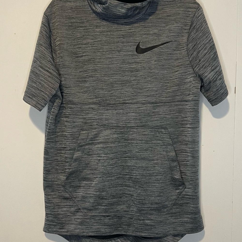Nike Men’s Heathered Gray Short Sleeve Hoodie Pocket Y12